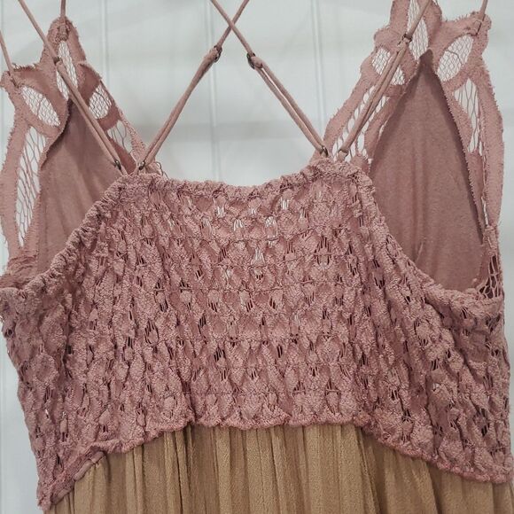 Free People FP One Adella Slip Dress Ruffles Lace Crochet Bodice in Rose XS - Picture 8 of 10